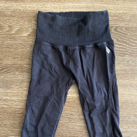 Free people capris - Picture 1 of 3